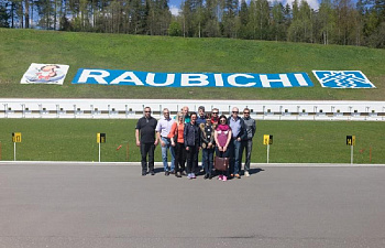 Представители комитетов Международного союза биатлонистов посетили «Раубичи»