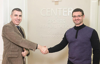 Центр спортивной реабилитации Белорусской федерации биатлона посетил профессор Пьеро Галассо из Италии